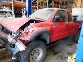 2003 TOYOTA TACOMA PRERUNNER RED XTRA CAB 3.4L AT 2WD Z18373